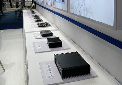 CMEF2021春季展開幕!華北工控?cái)y醫(yī)療器械專用核心嵌入式計(jì)算機(jī)產(chǎn)品精彩亮相